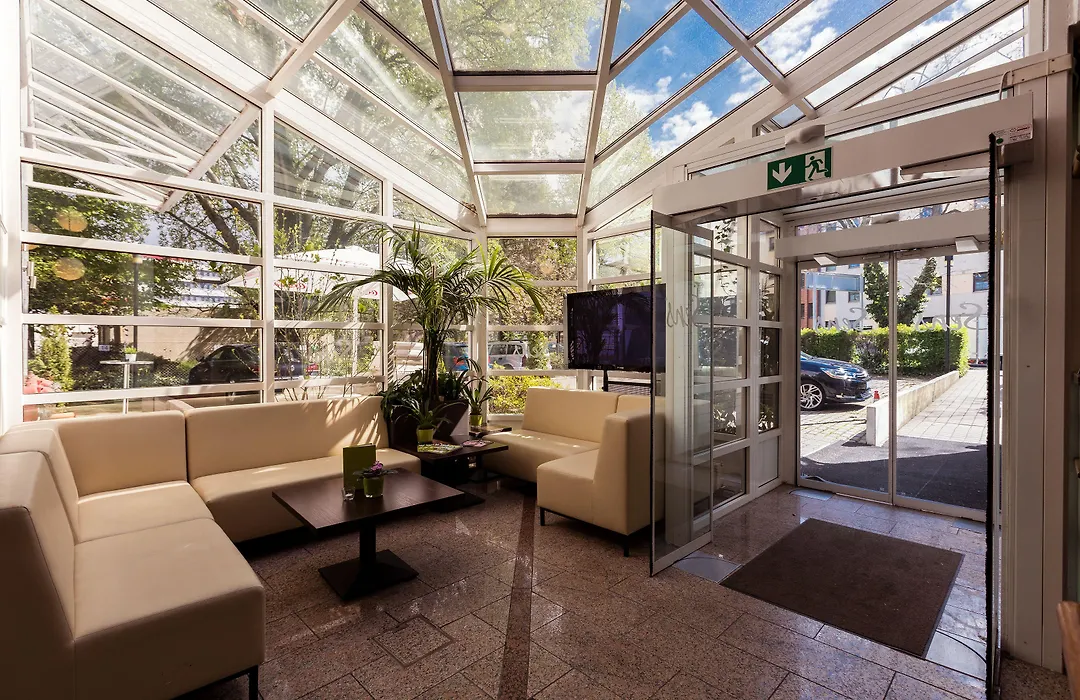 Senscity Hotel Berlin Spandau-1